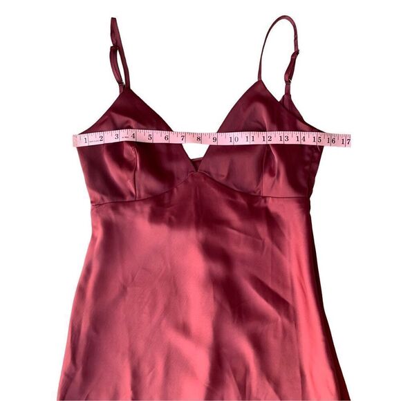 ModCloth Embrace Elegance Satin Maxi Dress In Merlot Size 4 - Picture 10 of 12